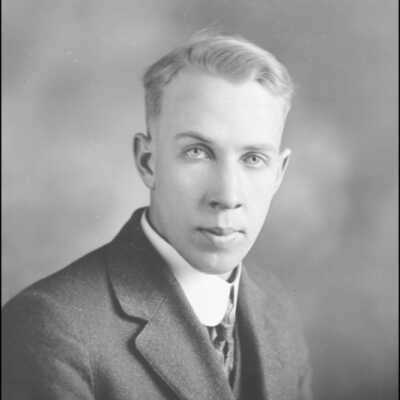 RUSSELL, Lee