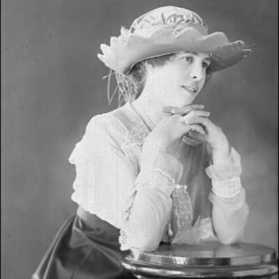 HARR, Elizabeth