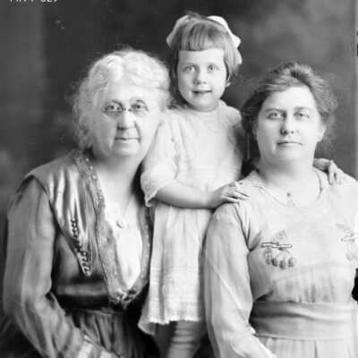 STEEL, Mrs. Glenn Family