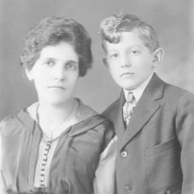 SMITH, Mrs. E. C. & Son