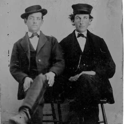 Dunham, Gillett