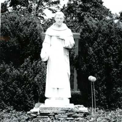 Unidentified Statues
