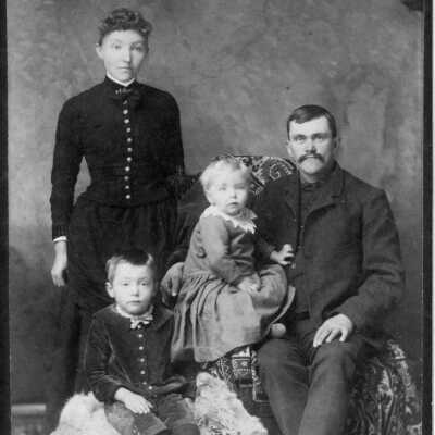 Linn Family