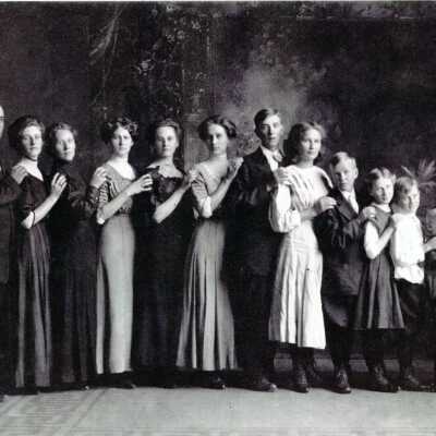 Dunnebacke Family