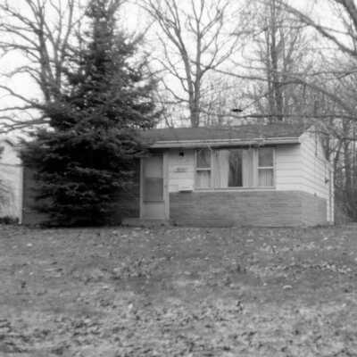 915 Elmwood