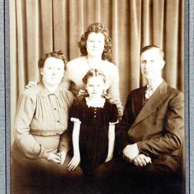 Olin Family