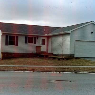 Creeping Brook Circle 401-405
