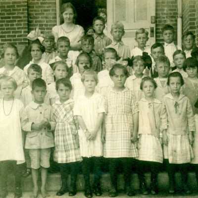DeWitt School