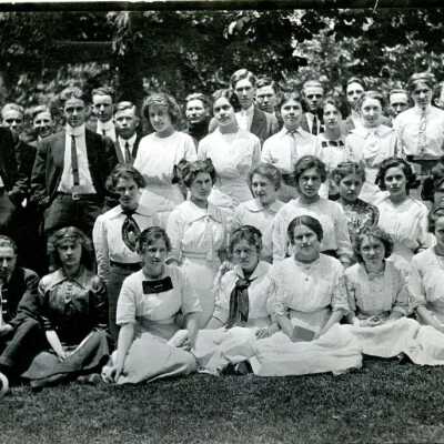 St. Johns High School class of 1913