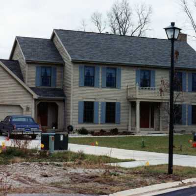 111 Rivergate