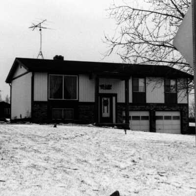 1621 Larkwood