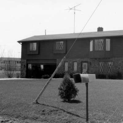 1413 Larkwood