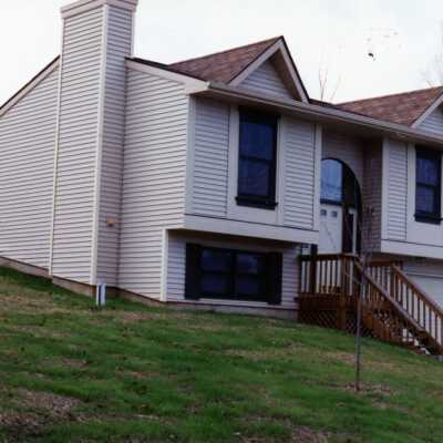 1421 Larkwood