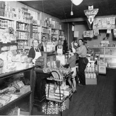 Unidentified DeWitt Store