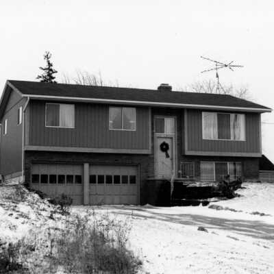 1229 Redpole