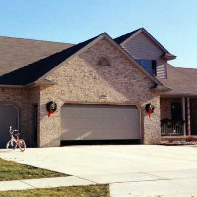 1145 Oakwood