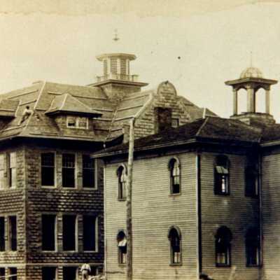 Maple Rapids School
