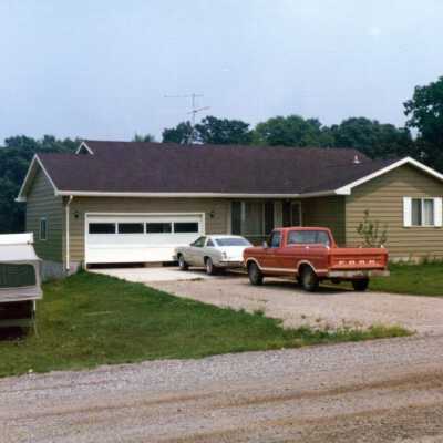 405 Riverview