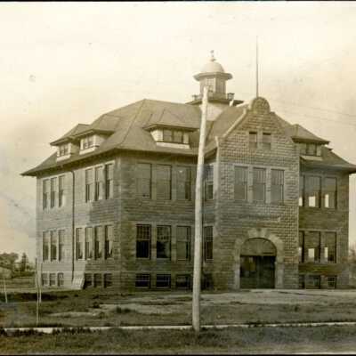 Maple Rapids School