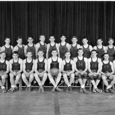 1942 Basketball Team