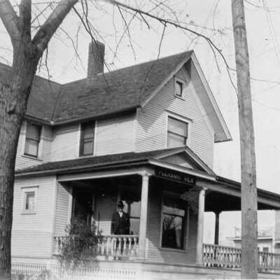 203 Scott Street