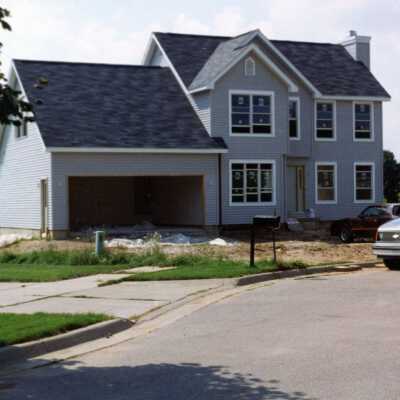 815 Amesbury,