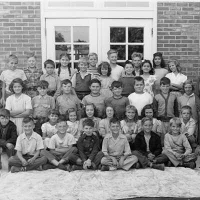 DeWitt School - Lillian Bearsley class c1947