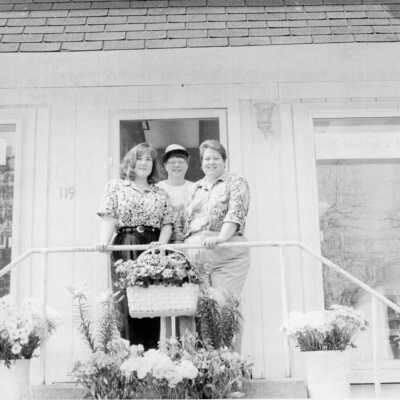Janet's DeWitt Floral