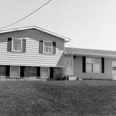 1205 Redpole