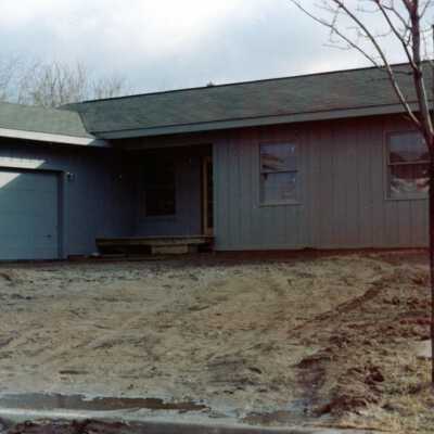 703 Amesbury,