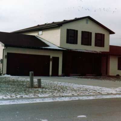 712 Larchmont
