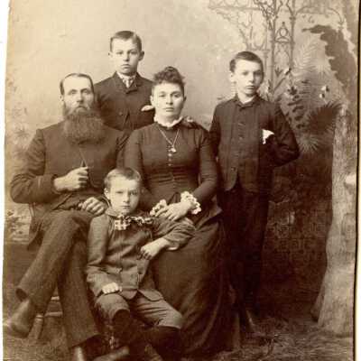 Sprague-Ward Family