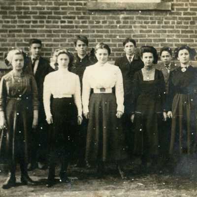 DeWitt 11th grade c1910