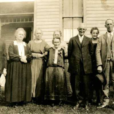 Unidentified Family Groups