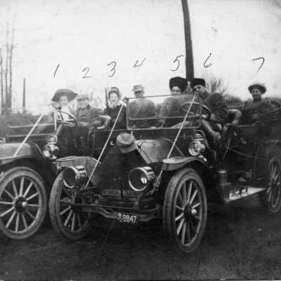 Linn, Trreadwell, Woodruff, Bray, Vail, Webb - Motoring