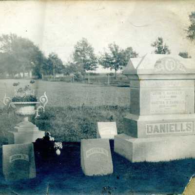 Daniells Marker, Lowe Cemetery