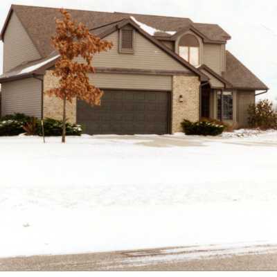 305 Country Lane
