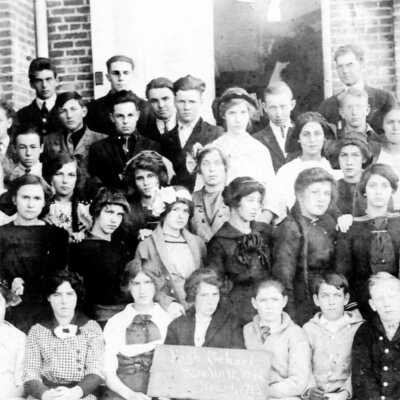 DeWitt School