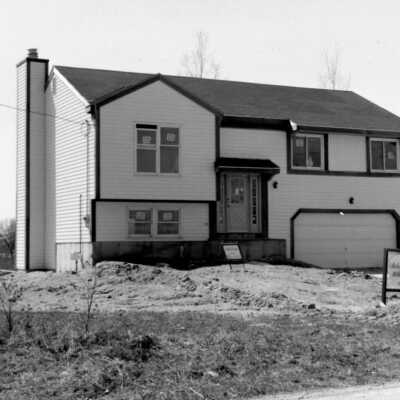 1315 Larkwood