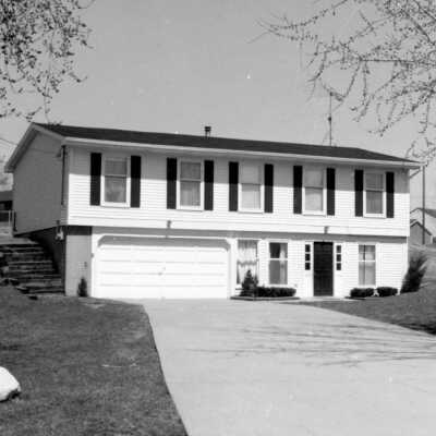 1406 Larkwood