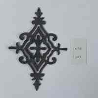 Hoole Cross inside Flower Outline with Sprigs Template, Design 1393