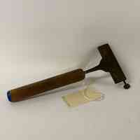 Type Holder with Mounted Screw and Wooden Handle