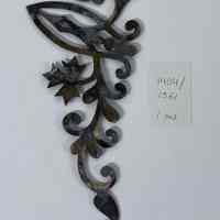 Hoole Boarder Pot with Leaves and Flower Template, Design 1404/1361