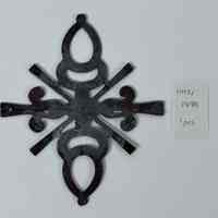 Hoole Flower Buds with Sprigs on the Sides Template, Design 1412/1478