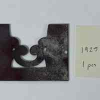 Hoole Circular Vines with buds and Flowers Stamp Die Template, Design 1925
