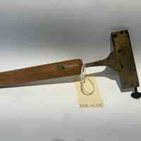 Type Holder with Mounted Screw and Wooden Handle