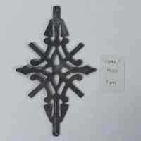 Hoole Geometric Cross with Flower and Diamonds and Leaves Template, Design 1396/1432
