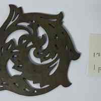 Hoole Circular Trumpet Leaf Ouroboros Pattern Template, Design 1757