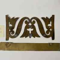 Hoole Ornamental BellFlowers with Fleur de lis Cutouts on Vines Stamp Die Template, Design 2381