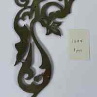 Hoole Corner Dewdrop with Elaborate Foliage Template, Design 1697